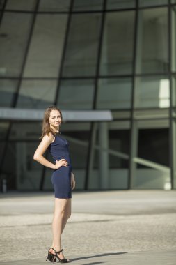 Modern genç çekici iş kadını