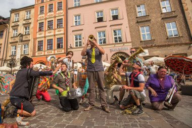 Sokak tiyatroları Krakow şehrinde Uluslararası Festivali