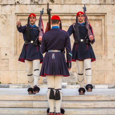 uarding meçhul asker mezarı