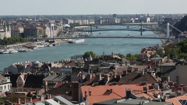 Vista panorámica del río Danubio Budapest — Vídeo de stock