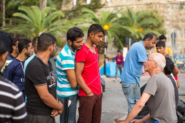 Unidentified refugees in Kos,Greece — 图库照片