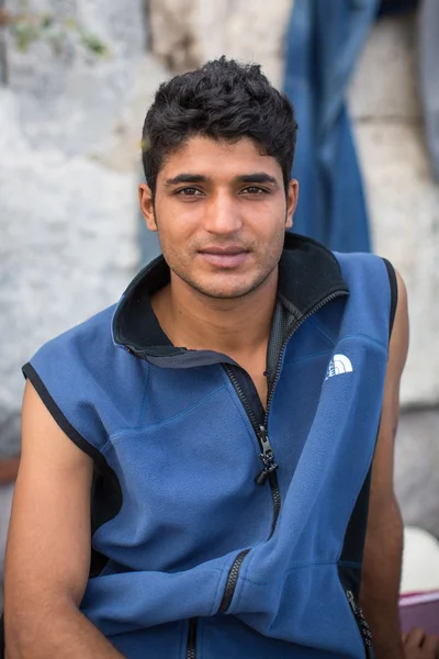 Kimliği belirsiz mülteci adam — Stok fotoğraf