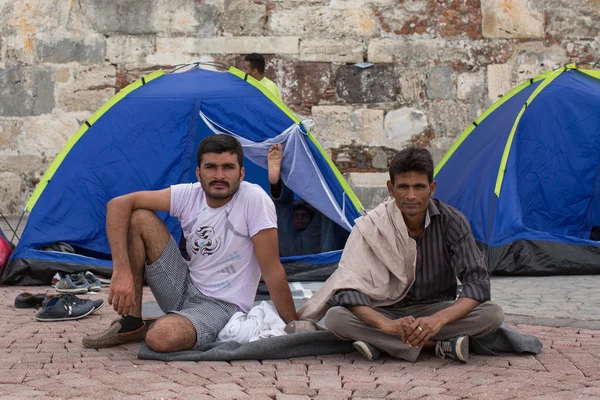 Niet-geïdentificeerde vluchtelingen in Kos — Stockfoto