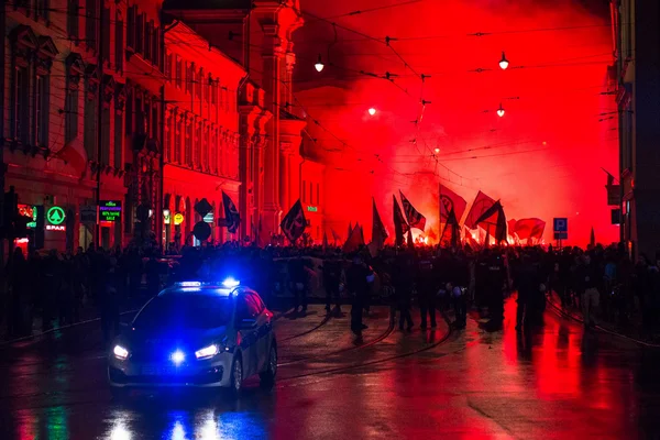 Націоналісти протесту в центрі Кракова. — стокове фото