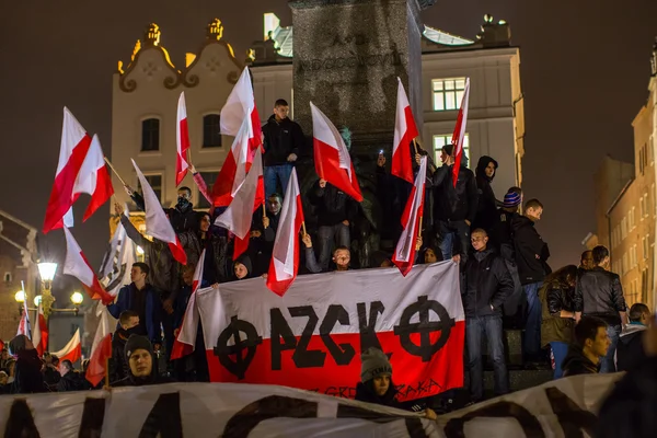 Націоналісти протесту в центрі Кракова. — стокове фото