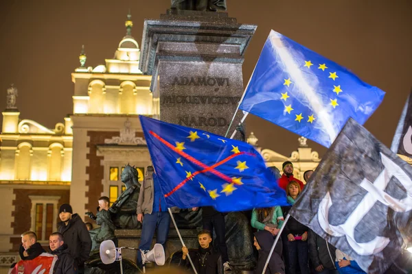 Nacionalisté protestu v centru Krakova. — Stock fotografie