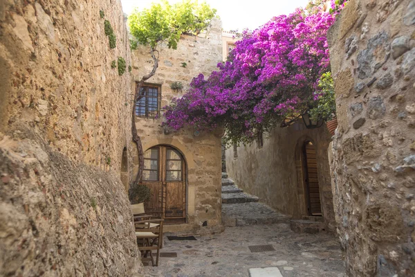 View of stone houses at Medieval fortress — Stockfoto