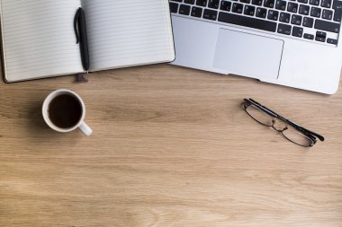 Kalem, laptop klavye ile not etmek