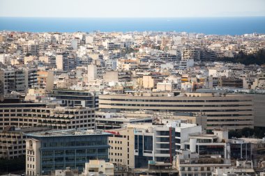 Ege Denizi ve Atina sokaklarında