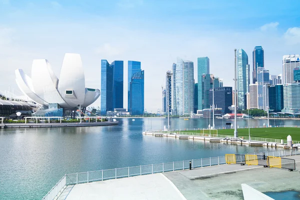 Obchodní čtvrti Marina Bay v Singapuru — Stock fotografie