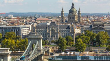 Buda yan Budapeşte tarihi merkezinin.