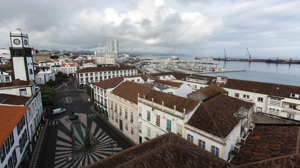 Pohled shora centrum Ponta Delgada — Stock fotografie