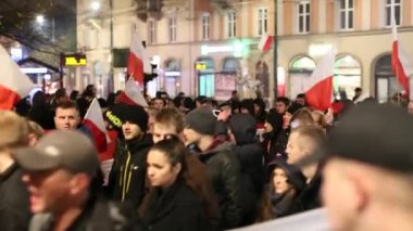 Protestocular Krakow merkezinden yürüdü