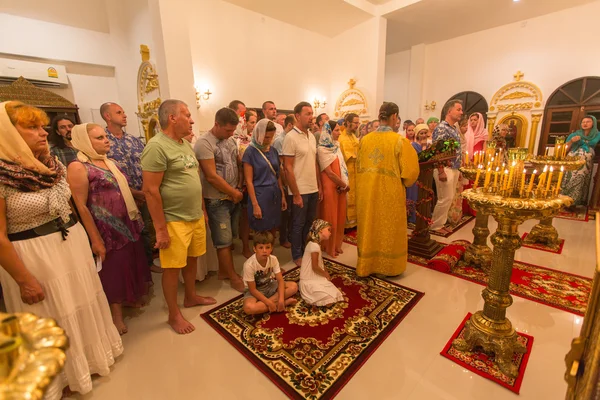 Divine Liturgie en la fête de la Nativité du Christ — Photo