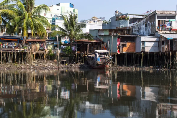 Slum in Ho Chi Minh — Stockfoto