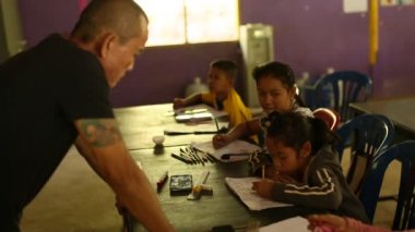 Okulda derste tanımlanamayan çocuk