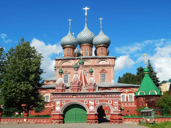 Church of the Resurrection (17th century) in Kostroma in Russia. — Stock Photo, Image