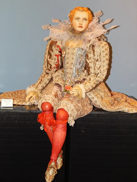 Artigianato. La V Esposizione Internazionale di Mosca di Bambole da Collezione "Art of Dolls". dicembre 2014 . Fotografia Stock