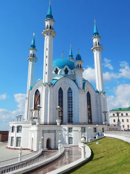 Moschea di Kol Sharif nel Cremlino di Kazan nella repubblica Tatarstan in Russia . — Foto Stock