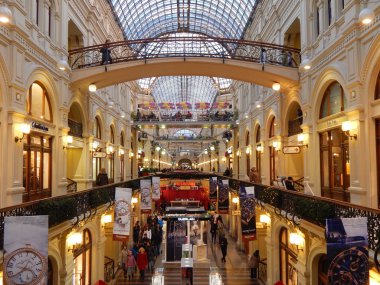 Mimari ve iç in Moskova Devlet Department Store (sakız). Kasım, 2015