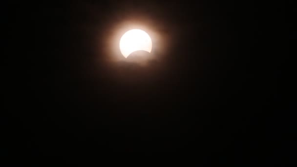 Solar eclipse on March 9, 2016 from Bangkok, Thailand — Stock Video