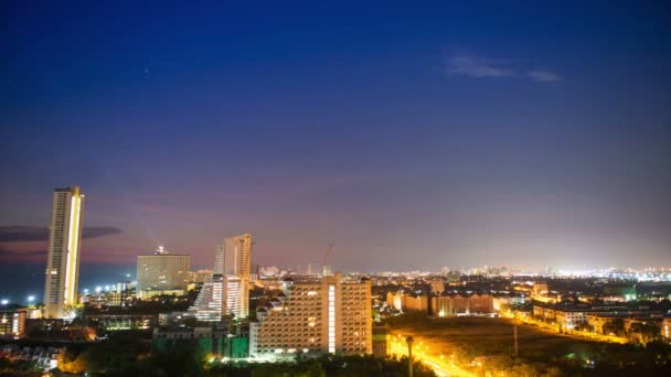 Pattaya stad bij nacht in Thailand, time-lapse — Stockvideo
