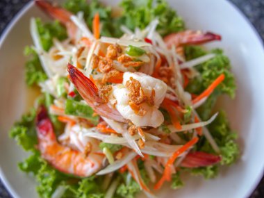 karidesli papaya salatası