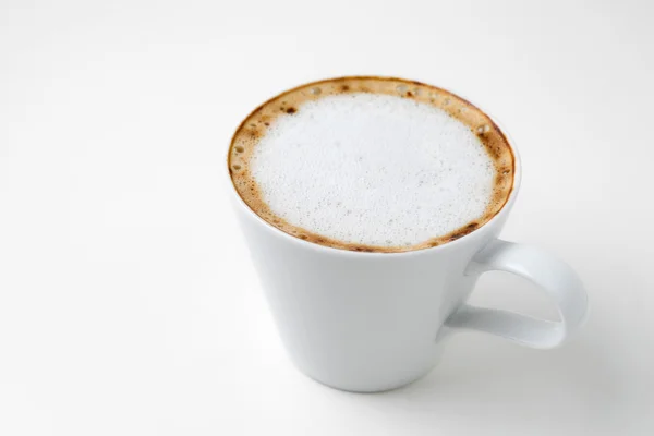 コーヒーのカプチーノ カップで — ストック写真