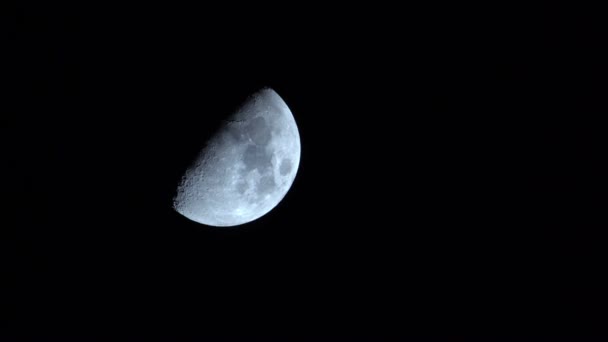 Demi lune la nuit — Video