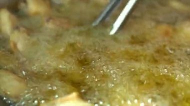 tavada kızartma tavuk