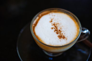 kapuçino tarçın ile