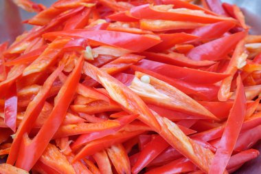 dilim kırmızı biber