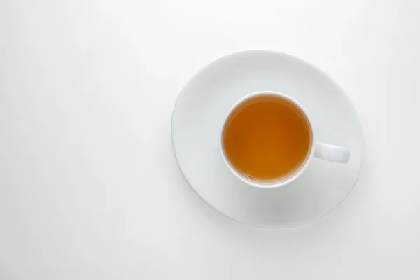 Weiße Tasse Tee — Stockfoto