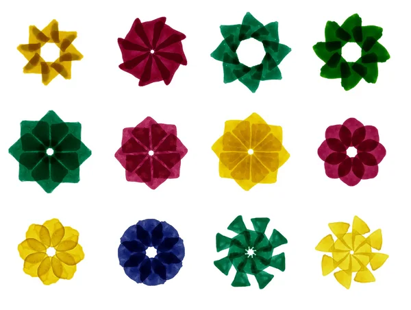 Beyaz arka plan üzerinde 12 soyut renkli sulu boya elle çizilmiş çiçek kümesi — Stok Vektör