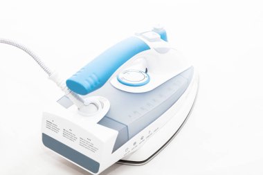 Lviv, Ukrayna - 10 Kasım 2020: Braun TexStyle 7 buhar demiri beyaz zemin üzerinde