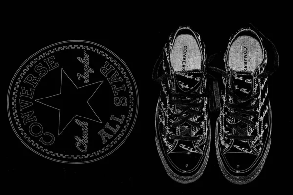 Converse All Stars Negro Con Blanco Chuck Texto Del Sastre —  Fotos de Stock