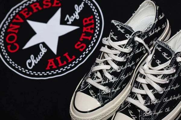 우크라이나 Lviv 2020 Converse All Stars Black White Chuck Tailor — 스톡 사진