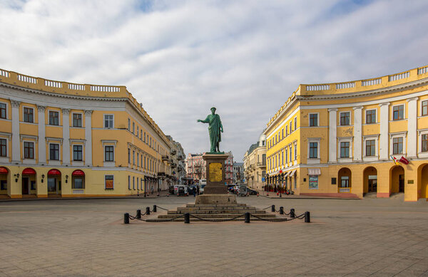 Одесса, Памятник Дюку де Ришелье