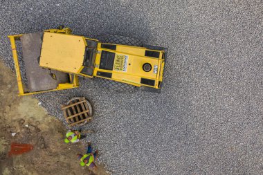 Lviv, Ukrayna - 25 Kasım 2020: Shevchenko Caddesi 'ndeki yol onarımı. Lviv, Ukrayna 'da