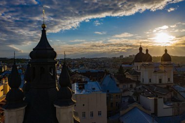 Lviv, Ukrayna - 17 Nisan 2020: İHA 'dan Mary' nin Varsayımının Ermeni Katedrali