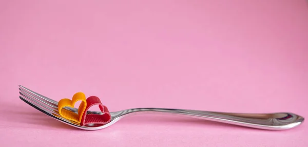 Cuoricini Italiaanse Pasta Een Vork Romantisch Eten Achtergrond — Stockfoto