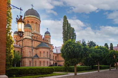CHERNIVTSI, UKRAINE - 16 Temmuz 2017: Yuriy Fedkovych Chernivtsi Ulusal Üniversitesi