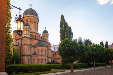 CHERNIVTSI, UKRAINE - 16 Temmuz 2017: Yuriy Fedkovych Chernivtsi Ulusal Üniversitesi