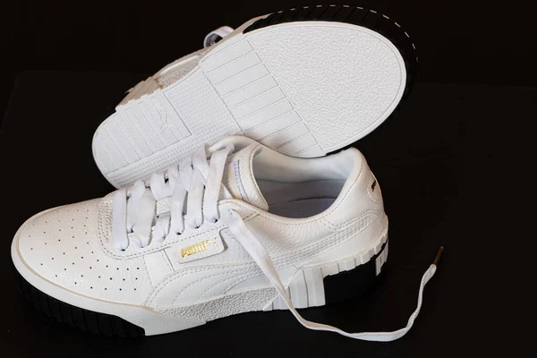 Lviv Ukraine April 2021 White Puma Sneakers — ストック写真