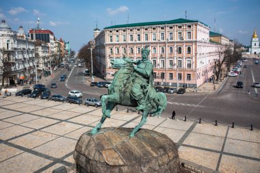 Kyiv, Ukrayna - 1 Nisan 2021: Kyiv 'deki Bohdan Khmelnytskyi Anıtı