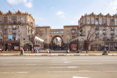 Kyiv, Ukrayna - 1 Nisan 2021: Kyiv 'deki Khreshhatyk Caddesi