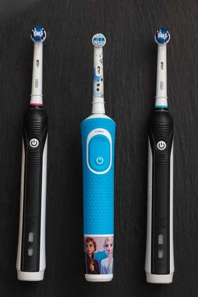 Frankfurt Germany May 2021 Electric Toothbrush Oral Cross Action Pro — Stock Photo, Image