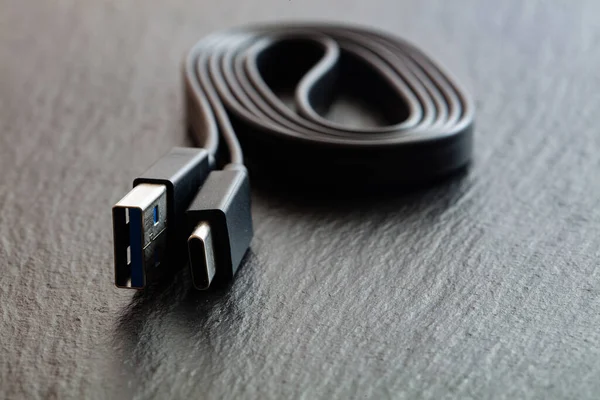 Černý Kabel Usb Type Černém Pozadí Pro Účely Návrhu — Stock fotografie