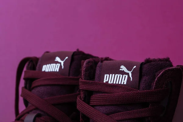 Trampki Herzogenaurach Niemcy Maja 2021 Trampki Vineyard Puma Vikky Mid — Zdjęcie stockowe