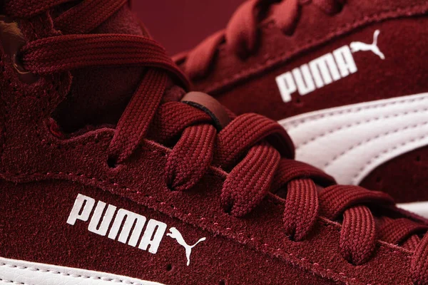 Herzogenaurach Deutschland Mai 2021 Vineyard Wine Puma Vikky Mid Fur — Stockfoto